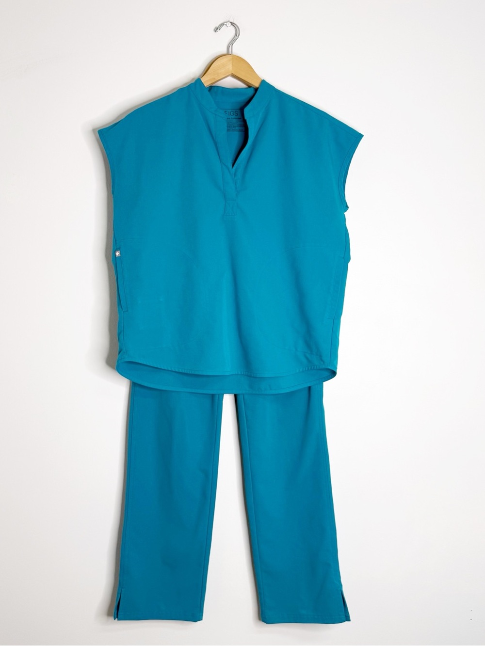 FIGS Rafaela Top XS Kade Pants S Tall Blue Scrub Set Technical Collection